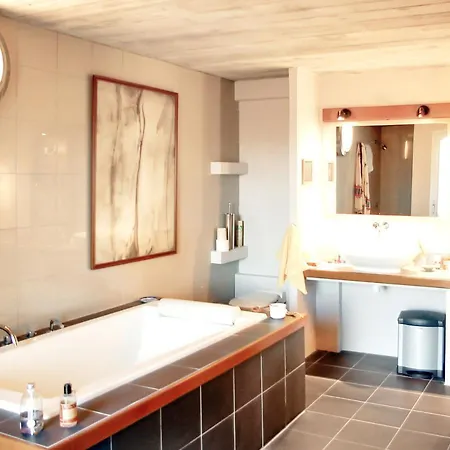 Maison De 6 Chambres Avec Piscine Privee Jardin Amenage Et Wifi A Mane Holiday home